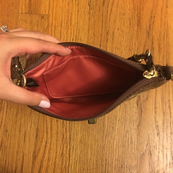 Authentic COACH wristlet - Picture 5 of 7